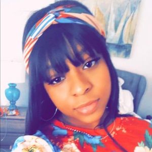 Meet your Posher, Nyshifah